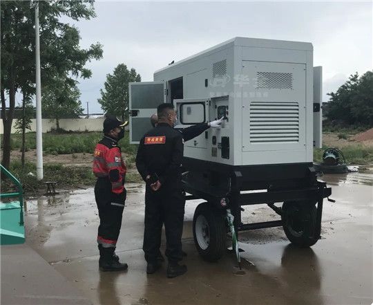 調(diào)試完畢！華全應(yīng)急發(fā)電車為壽光應(yīng)急管理局提供電力保障